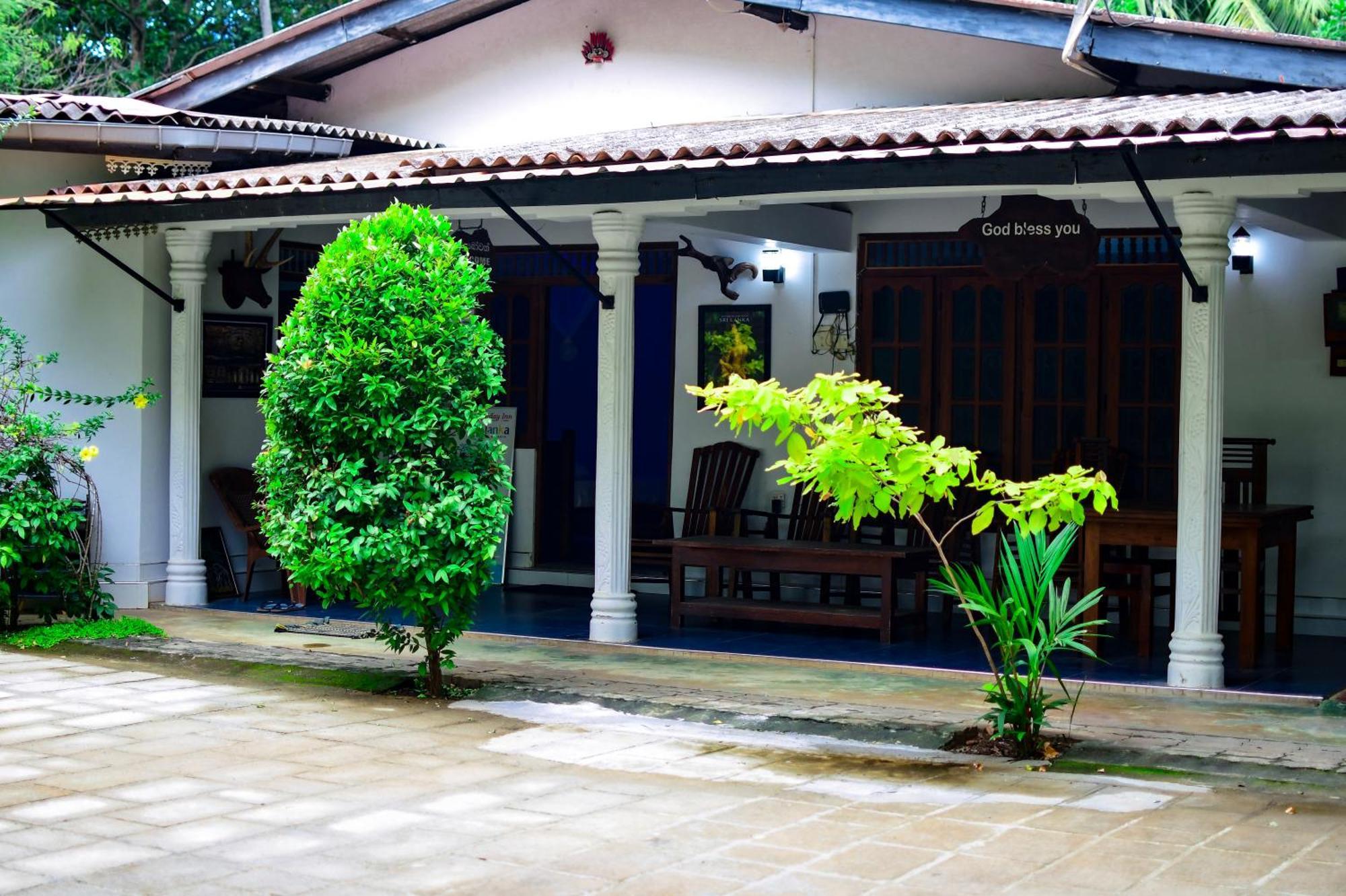 Tourist Holiday Inn Dambulla Exteriér fotografie